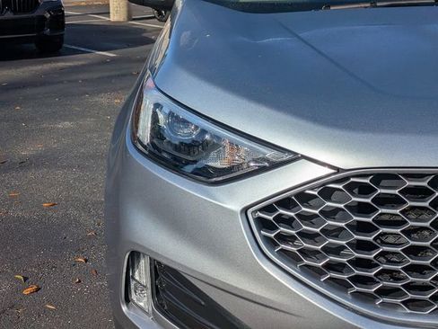 Used 2023 Ford Edge SEL w/ Convenience Package image 9