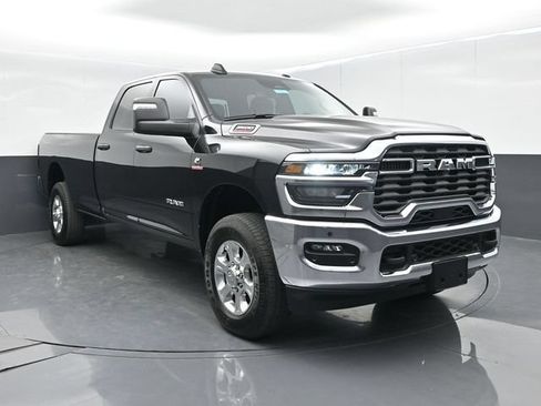 Used 2025 RAM 3500 Big Horn AWD/4WD image 1