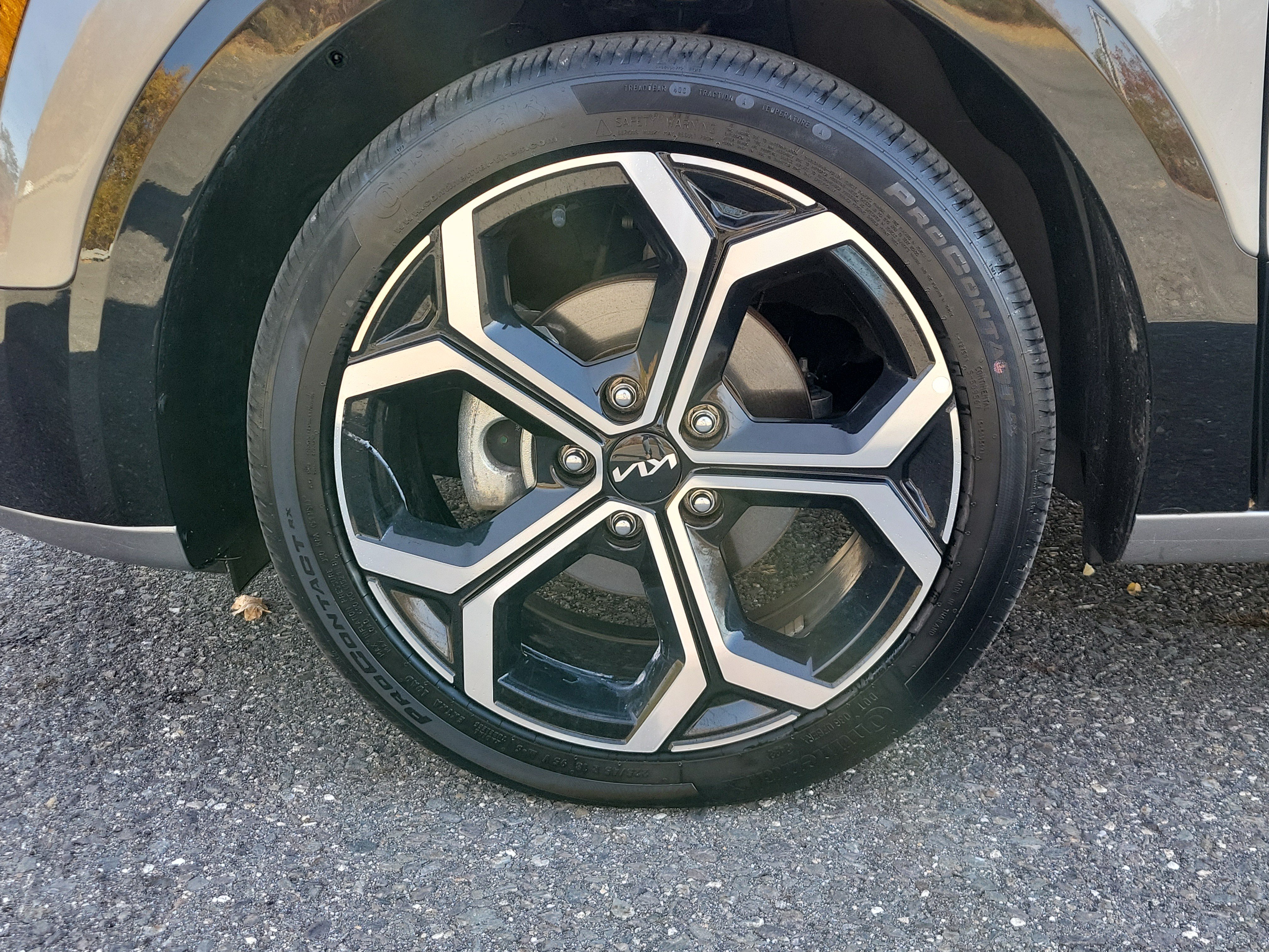 Used 2023 Kia Niro EX Touring FWD image 12