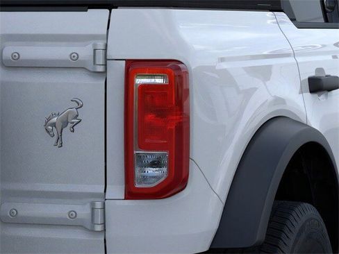 New 2025 Ford Bronco Base image 48