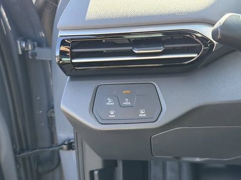 Used 2023 Volkswagen ID.4 Pro S RWD image 16