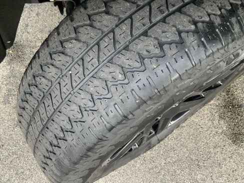 Used 2024 Chevrolet Silverado 1500 RST image 19