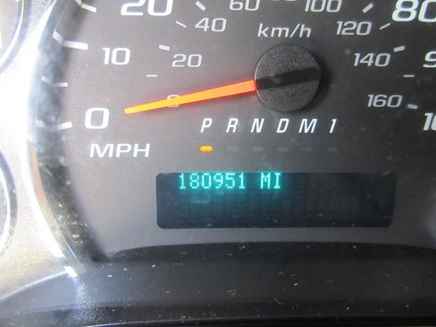 Used 2020 GMC Savana 2500 w/ Driver Convenience Package RWD image 34
