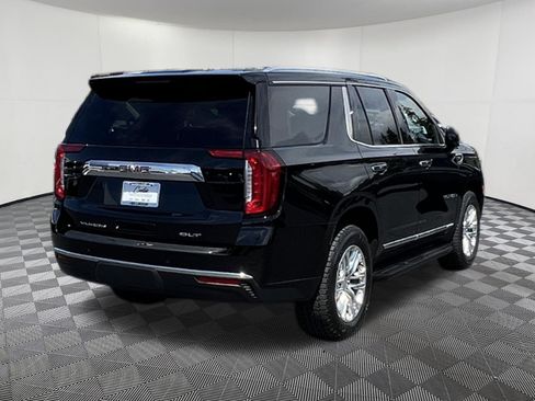 Used 2024 GMC Yukon SLT w/ SLT Luxury Package AWD/4WD image 6