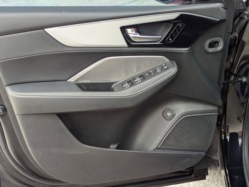 Certified 2023 Acura MDX w/Technology Package image 16