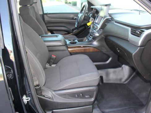 Used 2018 Chevrolet Tahoe 2WD w/ Remote Keyless Entry Package image 27