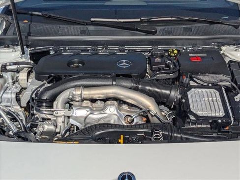 Used 2025 Mercedes-Benz CLA 250 image 24