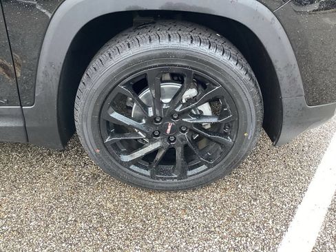 Used 2023 GMC Terrain SLE w/ Driver Convenience Package AWD/4WD image 39