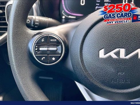 Used 2023 Kia Soul LX w/ Option Group 015 FWD image 17