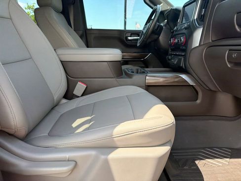 Used 2021 Chevrolet Silverado 1500 LT Trail Boss AWD/4WD image 39