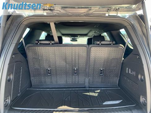 Used 2024 Chevrolet Tahoe LT w/ Luxury Package image 17