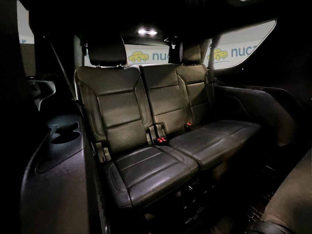 Used 2023 Chevrolet Tahoe LT w/ Luxury Package AWD/4WD image 17