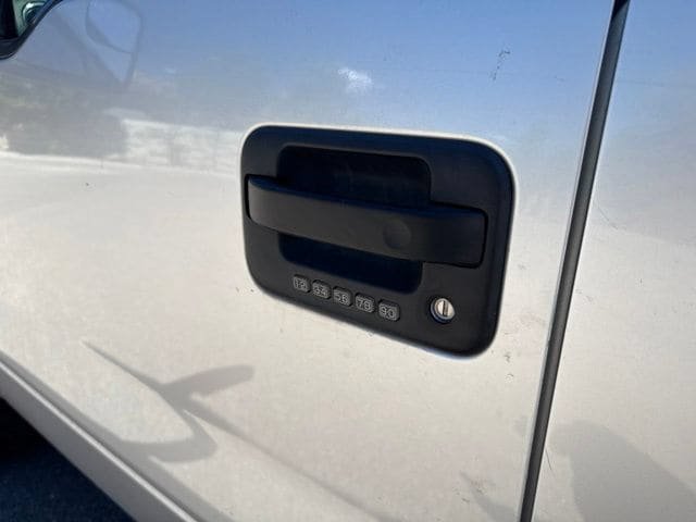 Used 2014 Ford F150 XLT AWD/4WD image 18