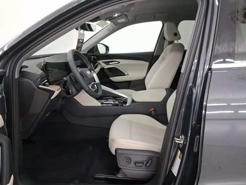 New 2025 Audi Q5 Premium image 5