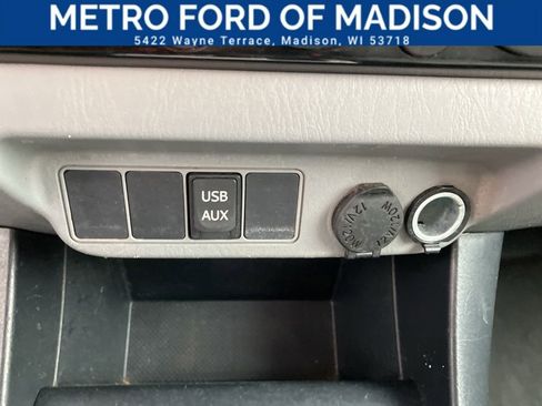 Used 2013 Toyota Tacoma Base image 21
