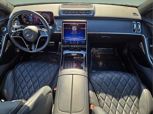Used 2024 Mercedes-Benz S 580 S 580 image 18