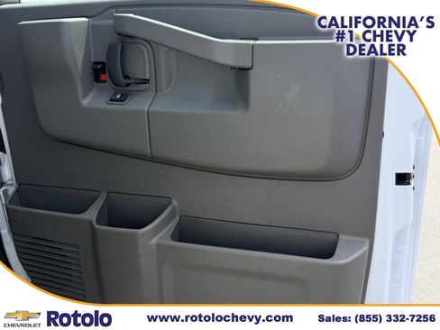 Used 2025 Chevrolet Express 3500 LT w/ LT Preferred Equipment Group RWD image 9