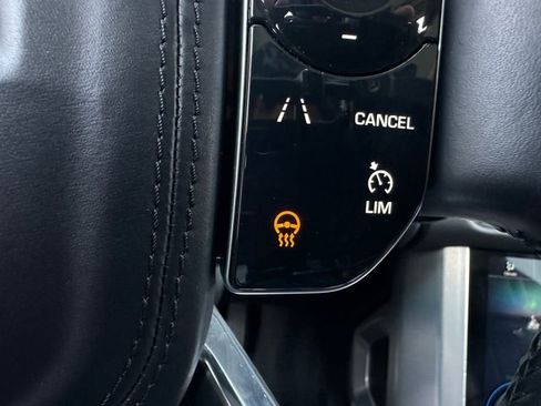 Used 2020 Land Rover Range Rover HSE image 23