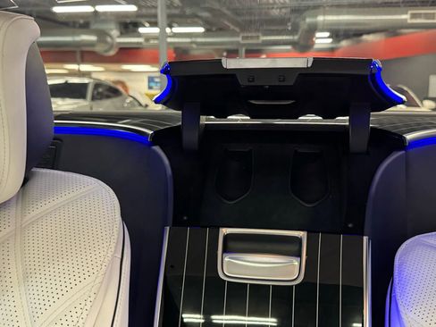 Used 2023 Mercedes-Benz Maybach S 680 4MATIC w/ Manufaktur Leather Package image 51