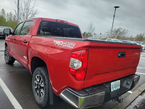 Used 2018 Toyota Tundra SR5 w/ TRD Off Road Package image 4