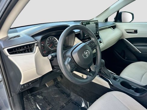 Used 2022 Toyota Corolla Cross L AWD/4WD image 9