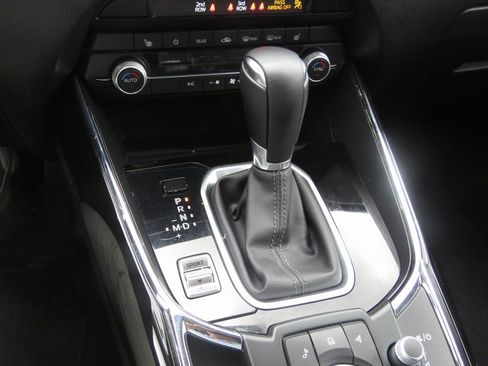 Used 2023 MAZDA CX-9 Touring image 25