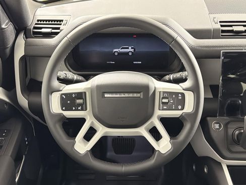 New 2026 Land Rover Defender 110 X-Dynamic SE image 11