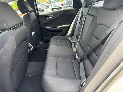 Used 2024 Chevrolet Malibu LT FWD image 17