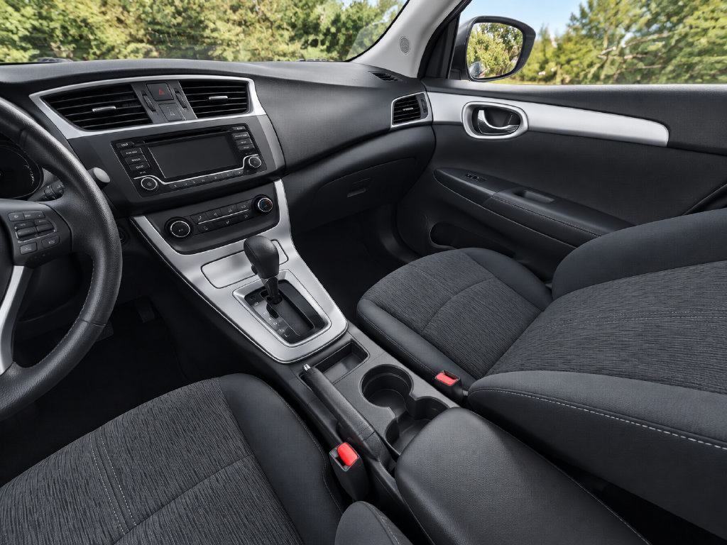 Used 2015 Nissan Sentra SV FWD image 14