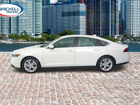 Used 2025 Honda Accord LX image 4