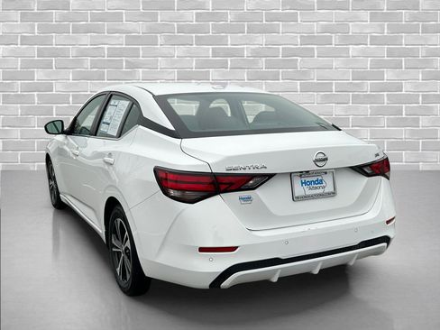 Used 2023 Nissan Sentra SV image 3