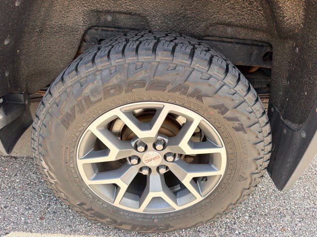 Used 2018 GMC Canyon All Terrain w/ Trailering Package AWD/4WD image 5