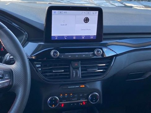 Used 2023 Ford Escape ST-Line image 9