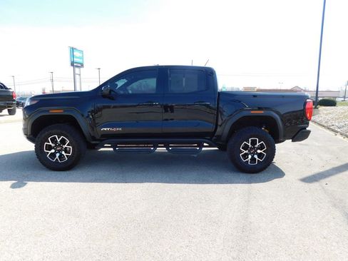 Used 2023 GMC Canyon AT4X AWD/4WD image 9