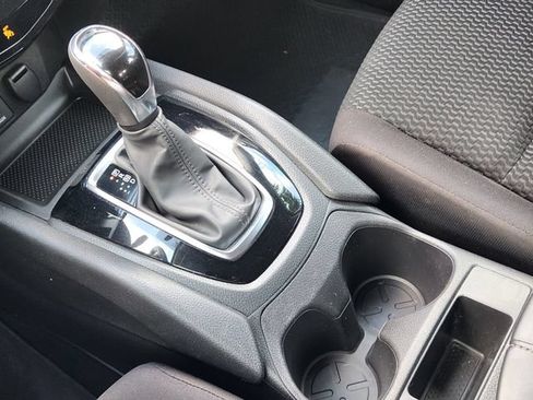 Used 2018 Nissan Rogue Sport S AWD/4WD image 23