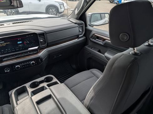 Used 2024 GMC Sierra 1500 SLE AWD/4WD image 11