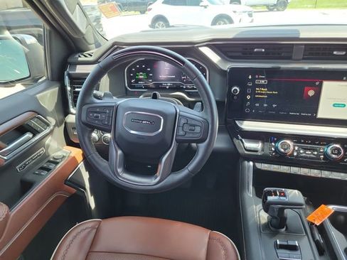 Used 2023 GMC Sierra 1500 Denali Ultimate image 12