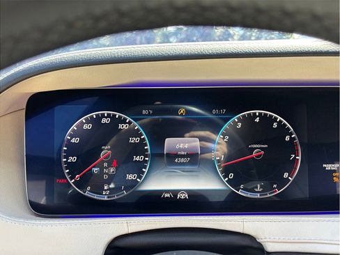 Used 2020 Mercedes-Benz S 560 Sedan image 26