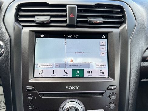 Used 2019 Ford Fusion Titanium FWD image 28