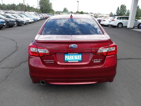 Used 2017 Subaru Legacy 2.5i Limited AWD/4WD image 4