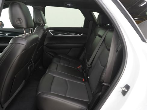 Used 2022 Cadillac XT5 Premium Luxury image 16