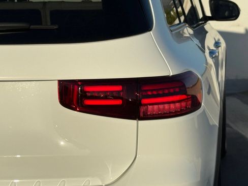 New 2026 Mercedes-Benz GLB 250 image 11