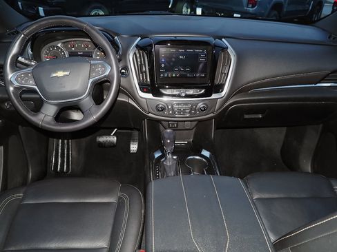 Certified 2022 Chevrolet Traverse LT image 11