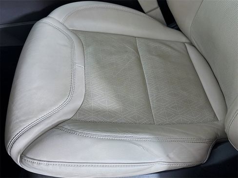 Used 2022 Ford Explorer Platinum w/ Equipment Group 601A image 18