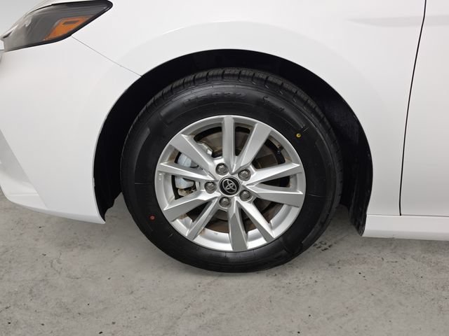 Used 2025 Toyota Camry LE FWD image 9