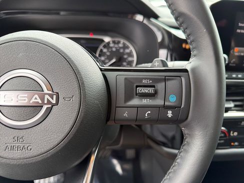 Used 2023 Nissan Pathfinder SV FWD image 22