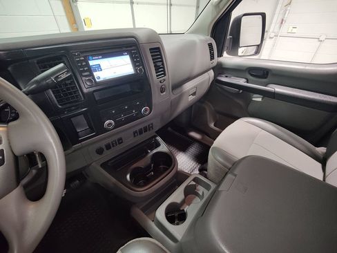 Used 2019 Nissan NV 3500 SV w/ Navigation Package RWD image 28