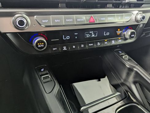 Used 2023 Kia Telluride S AWD/4WD image 19