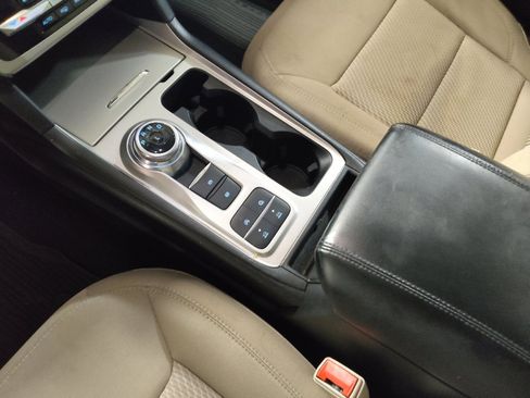 Used 2021 Ford Explorer 2WD image 26