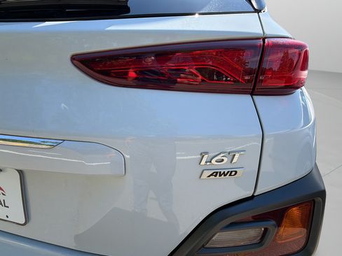Used 2020 Hyundai Kona Limited AWD/4WD image 35